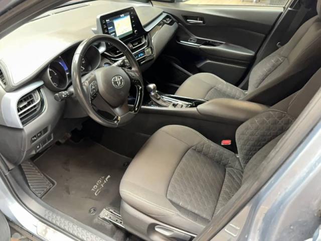 Toyota C-Hr image 2