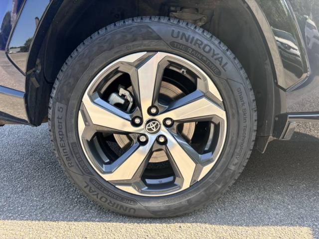 Toyota Rav4 image 2