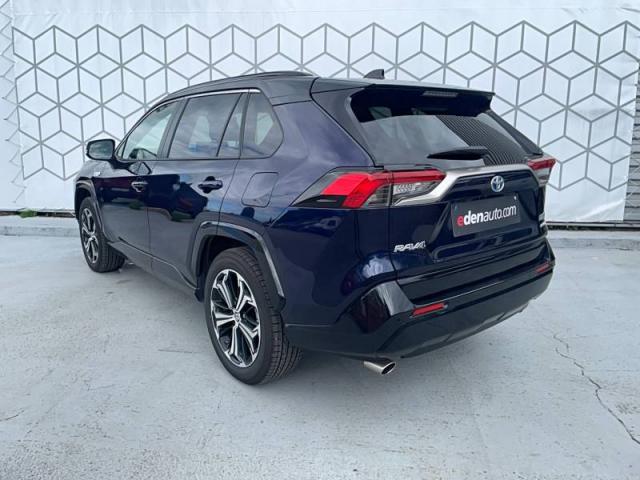 Toyota Rav4 image 2