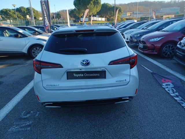 Toyota Corolla image 2