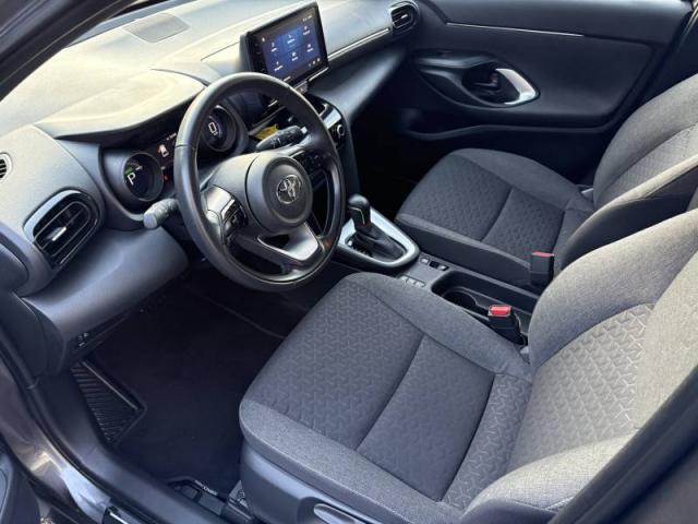 Toyota Yaris image 2