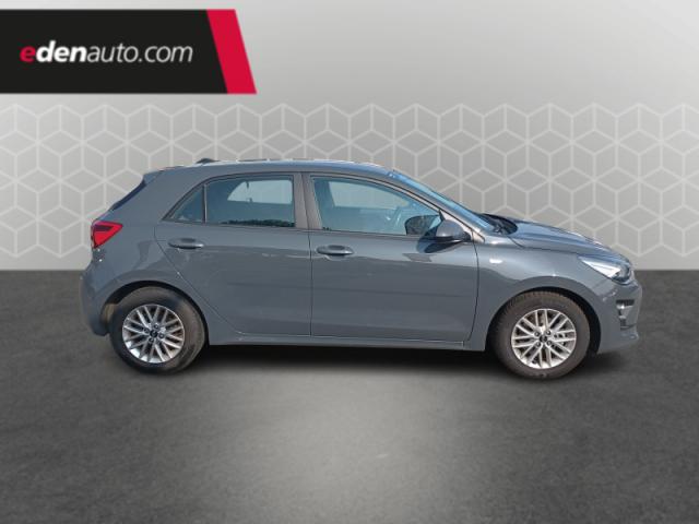 Kia Rio image 1