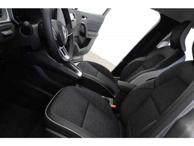 Renault Captur image 2