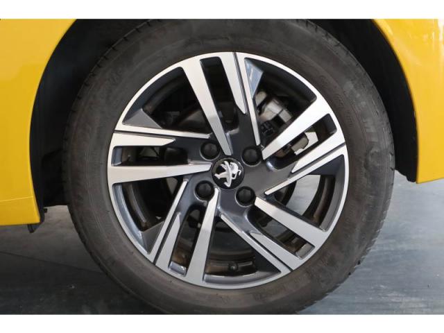 Peugeot 208 image 5