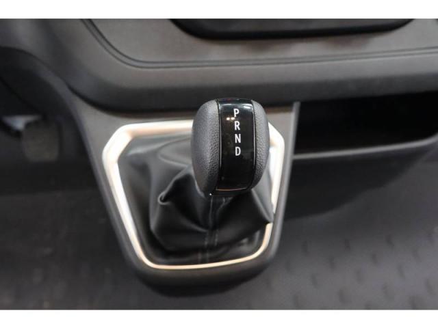 Renault Trafic image 9