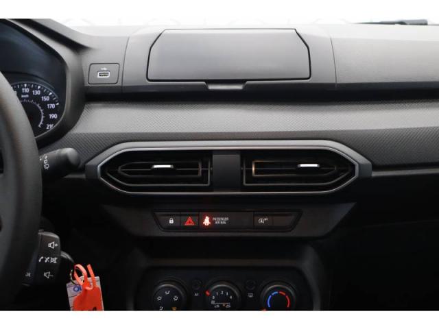 Dacia Sandero image 4