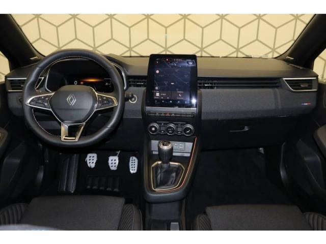 Renault Clio image 2