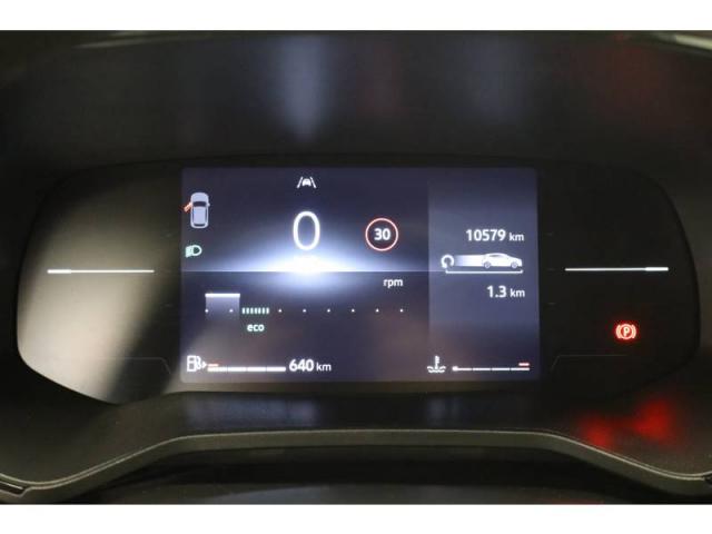 Renault Clio image 8