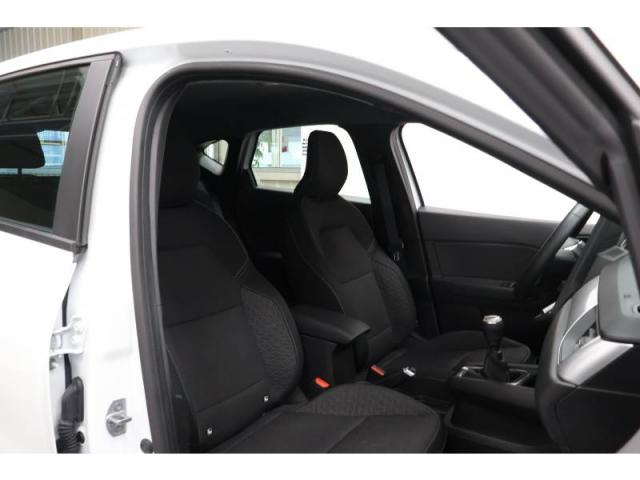 Renault Captur image 6