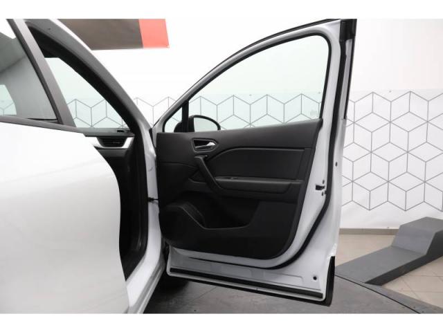 Renault Captur image 9