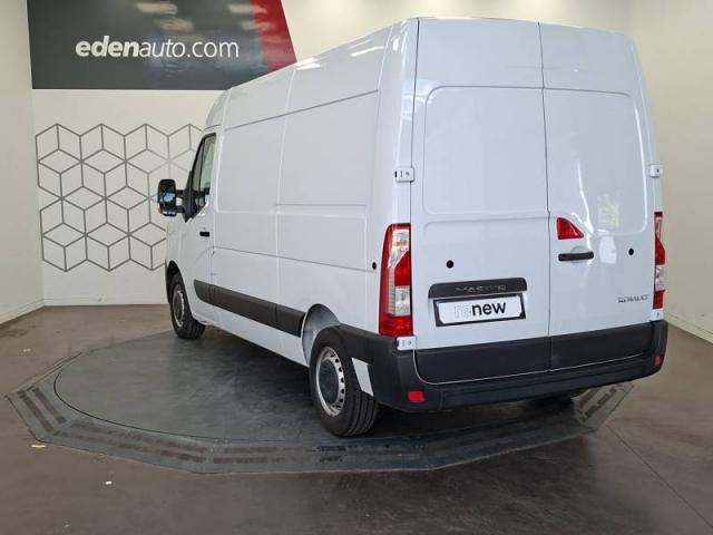 Renault Master image 2