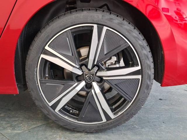 Peugeot 308 image 1