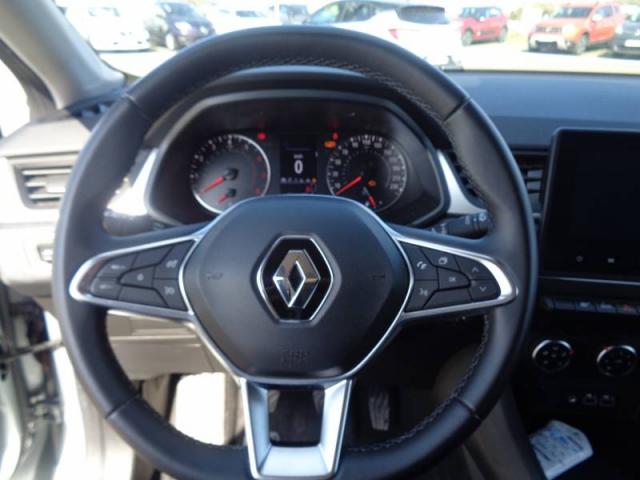 Renault Captur image 1