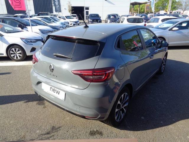 Renault Clio image 2