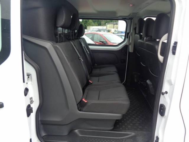Renault Trafic image 2