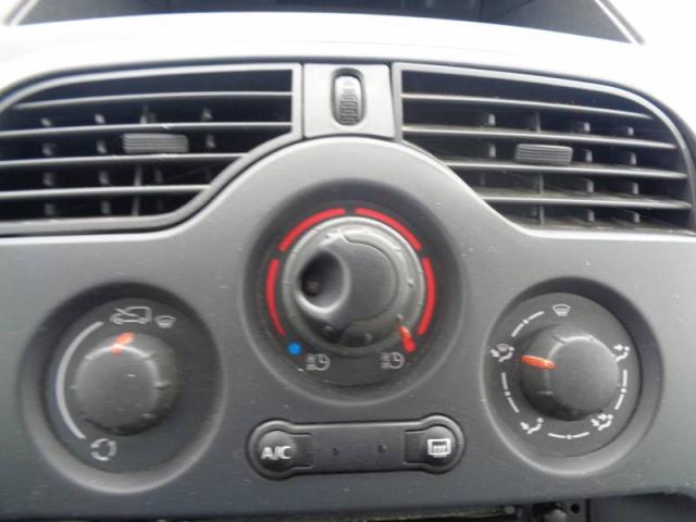 Renault Kangoo Van image 4
