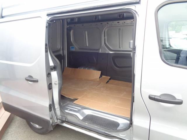 Renault Trafic image 3