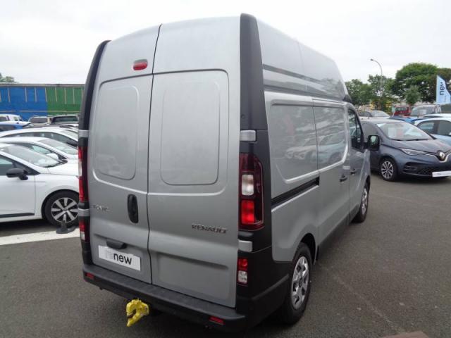 Renault Trafic image 7