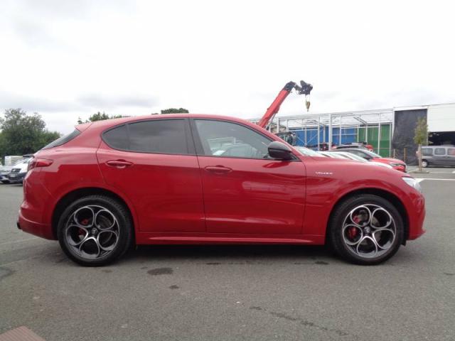 Alfa Romeo Stelvio image 5