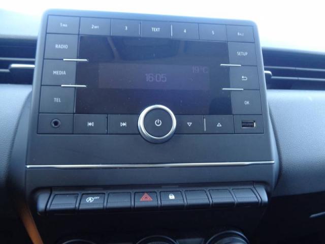 Renault Clio image 9