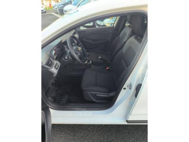 Renault Clio image 9