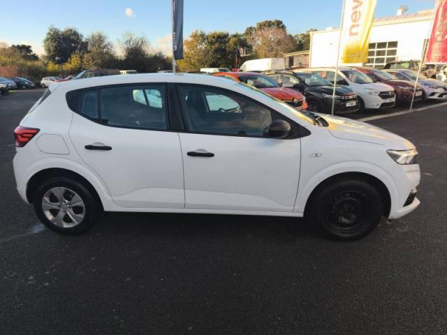 Dacia Sandero image 8