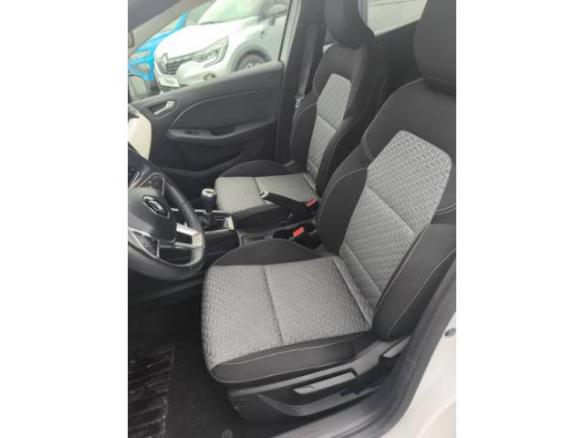 Renault Clio image 9