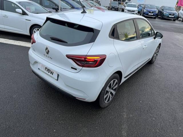 Renault Clio image 9
