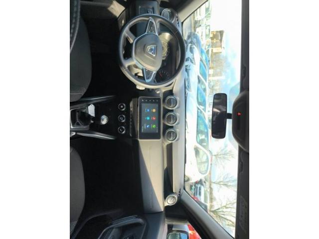 Dacia Duster image 8
