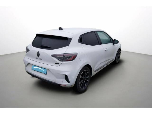 Renault Clio image 2