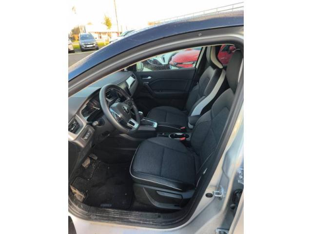 Renault Captur image 1