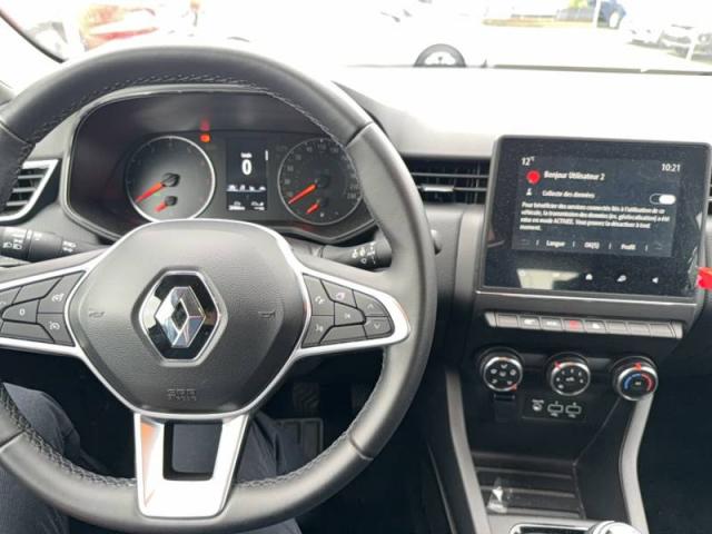 Renault Clio image 2