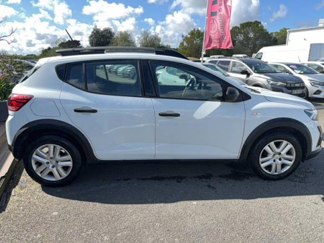 Dacia Sandero image 2
