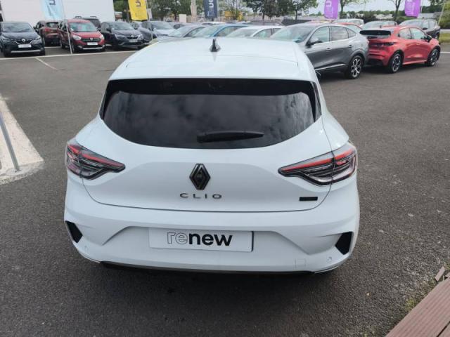 Renault Clio image 2