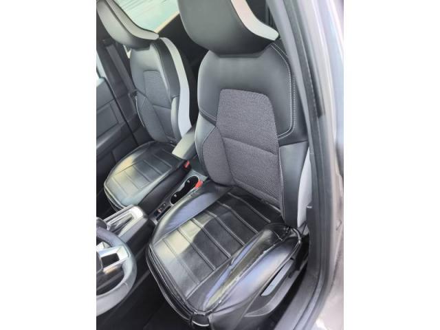 Renault Captur image 1