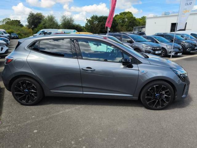 Renault Clio image 2