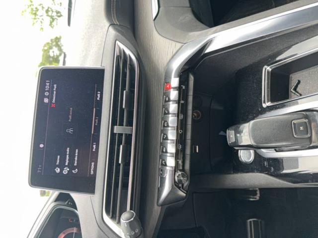 Peugeot 3008 image 8