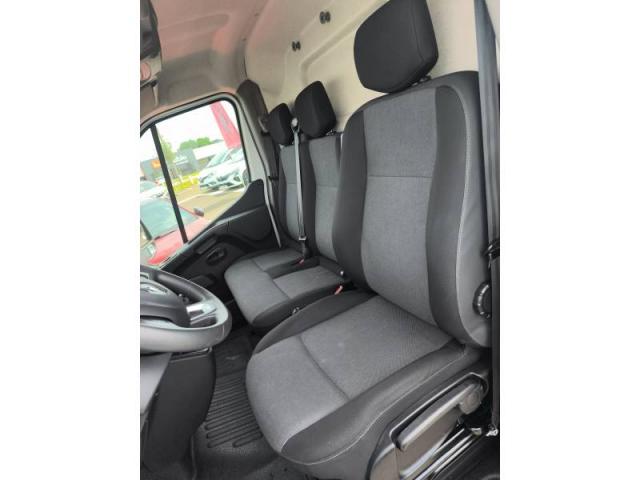 Renault Master image 3