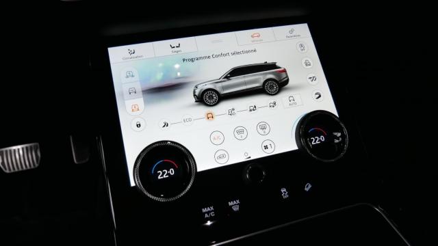 Land Rover Range Rover Velar image 9