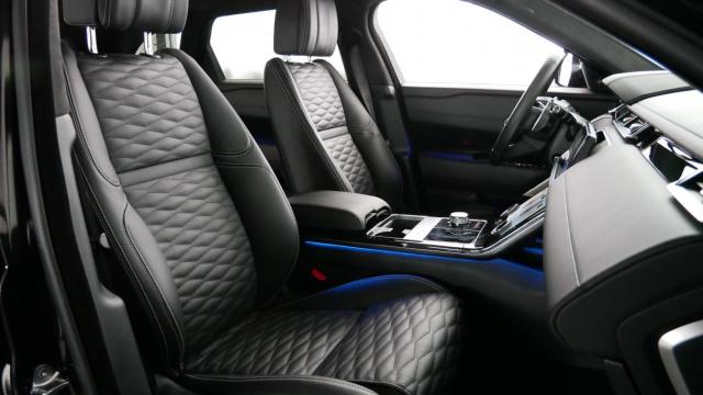 Land Rover Range Rover Velar image 4