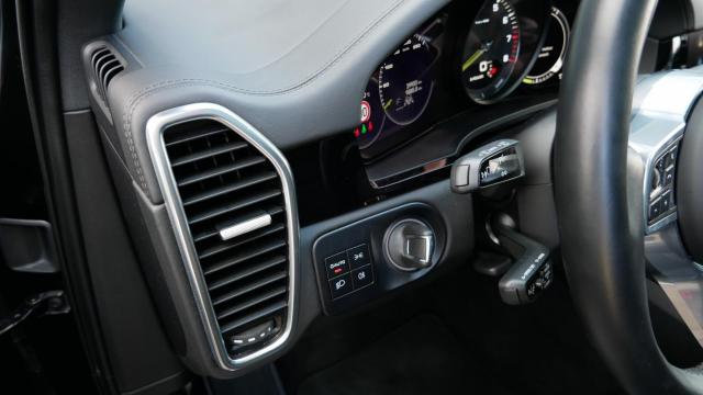 Porsche Cayenne Coupé image 3