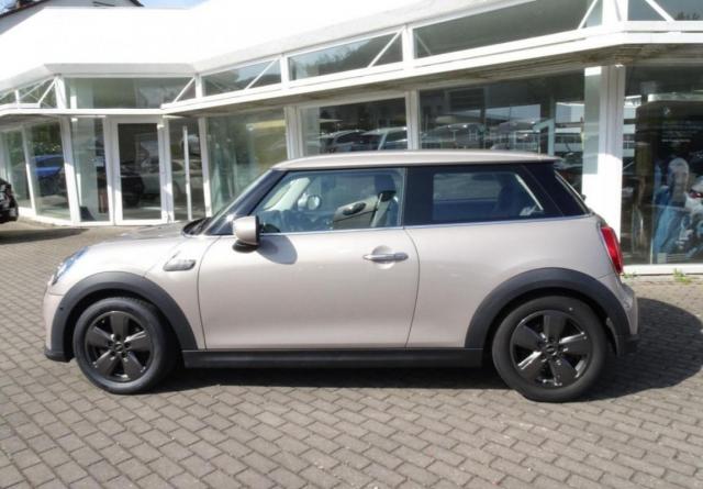 Mini One image 1