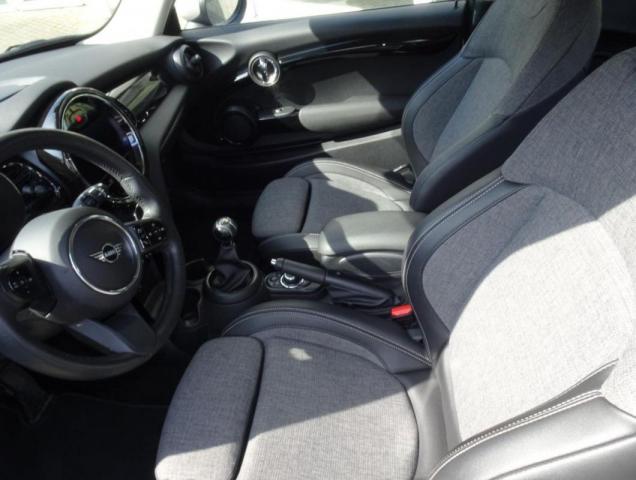 Mini One image 5
