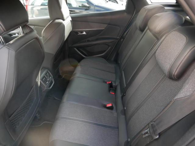 Peugeot 3008 image 2