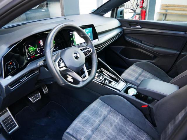 Volkswagen Golf image 1