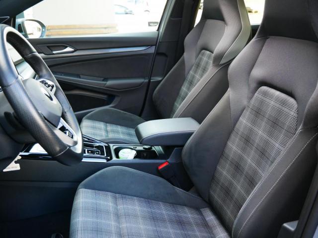 Volkswagen Golf image 2