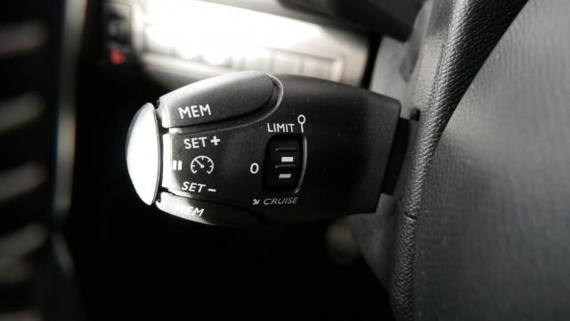 Peugeot 308 image 3