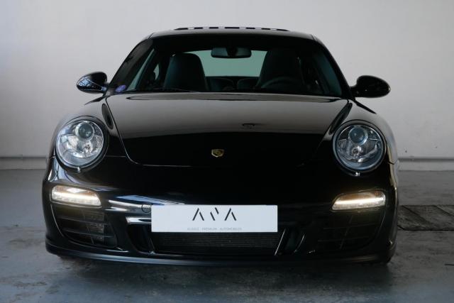Porsche 911 image 1