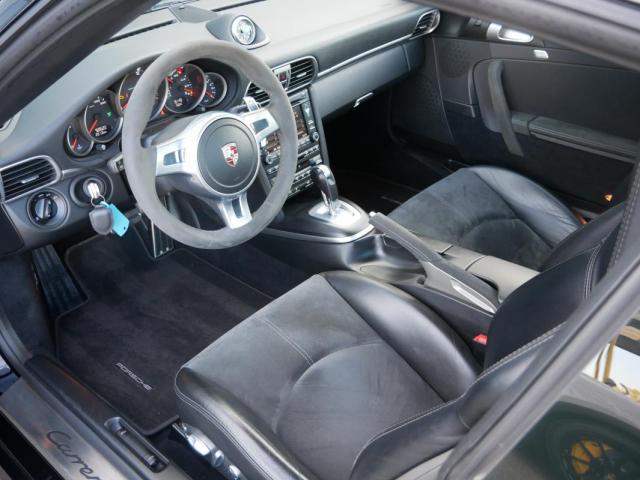 Porsche 911 image 6