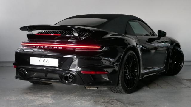 Porsche 911 image 1